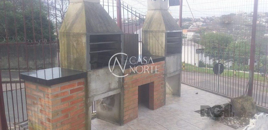 Cobertura à venda com 2 quartos, 206m², 2 vagas, Rua General Gomes Carneiro no bairro Medianeira em Porto Alegre