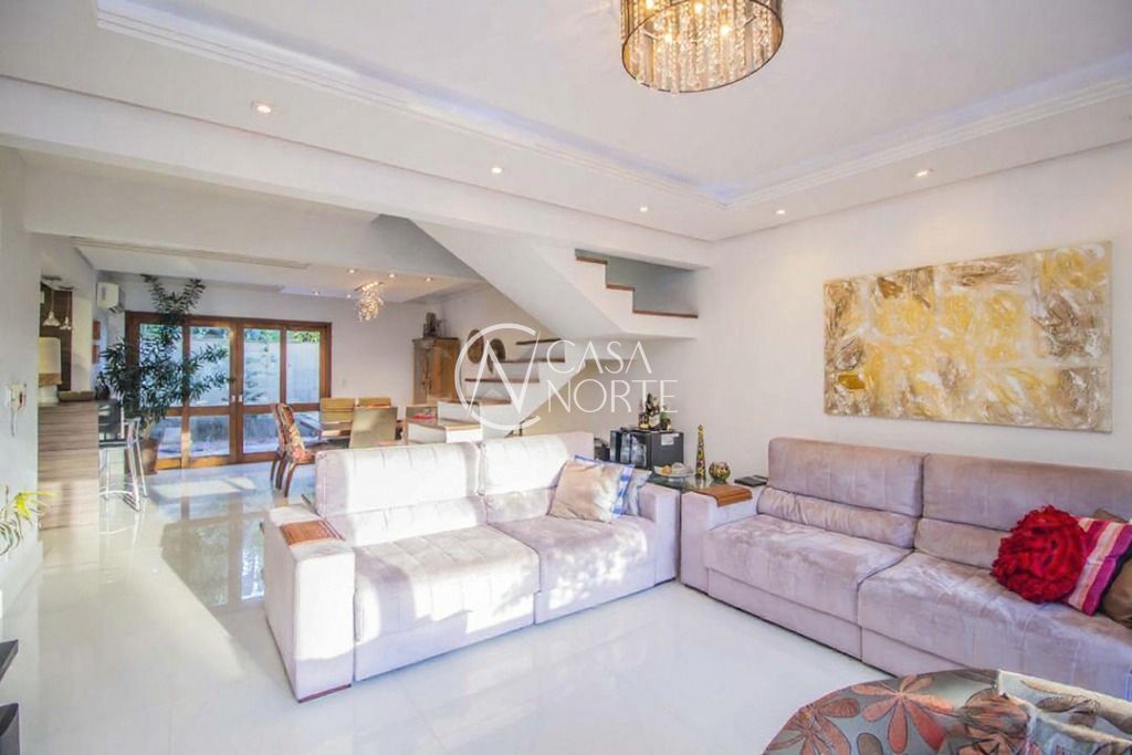 Casa de Condomínio à venda com 3 quartos, 241m², 1 suíte, 2 vagas, Estrada João de Oliveira Remião no bairro Lomba do Pinheiro em Porto Alegre