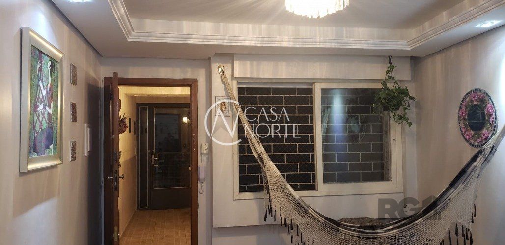 Apartamento à venda com 3 quartos, 120m², 1 suíte, 1 vaga, Avenida Cristovao Colombo no bairro Floresta em Porto Alegre