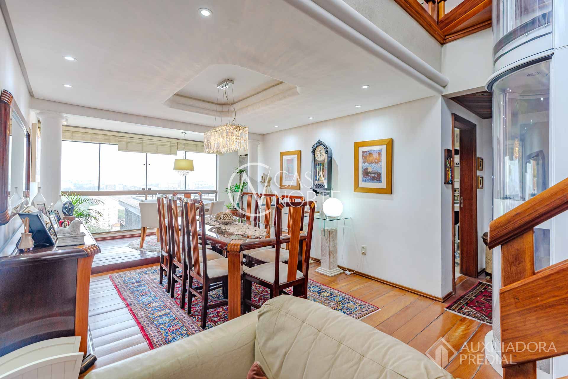 Cobertura à venda com 4 quartos, 290m², 3 suítes, 2 vagas, Avenida Icaraí no bairro Cristal em Porto Alegre