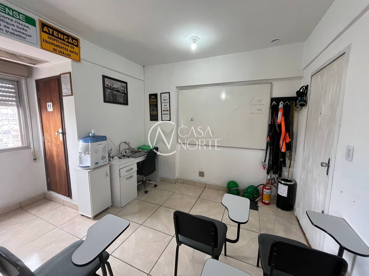 Casa Comercial à venda com 1 quarto, 21m², 1 vaga, Rua dos Andradas no bairro Centro Histórico em Porto Alegre