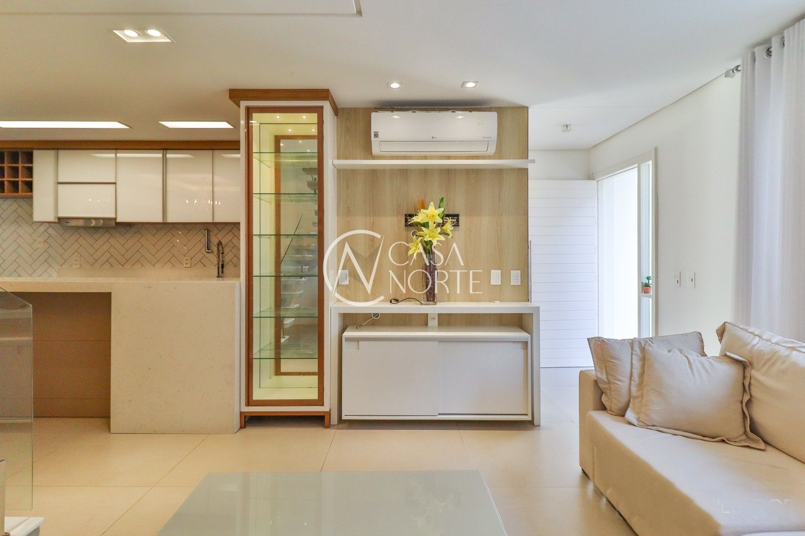 Casa de Condomínio à venda com 4 quartos, 230m², 4 suítes, 2 vagas, Rua Intendente Alfredo Azevedo no bairro Glória em Porto Alegre