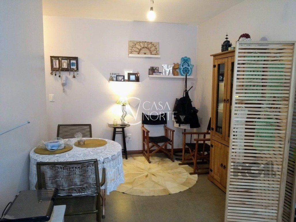 Apartamento à venda com 1 quarto, 42m², 1 suíte, Travessa Viamão no bairro Medianeira em Porto Alegre