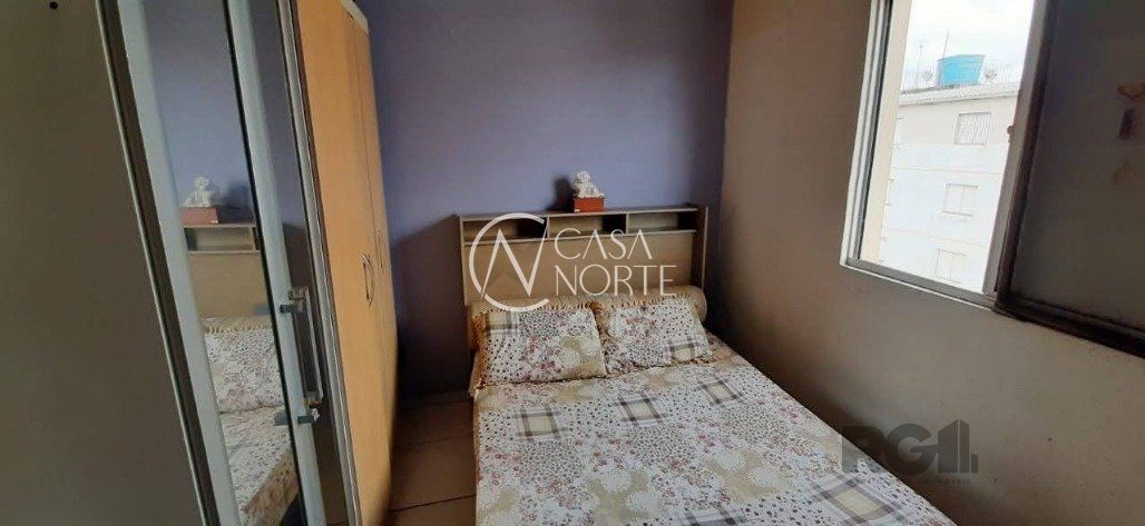 Apartamento à venda com 2 quartos, 40m², Rua dos Maias no bairro Rubem Berta em Porto Alegre