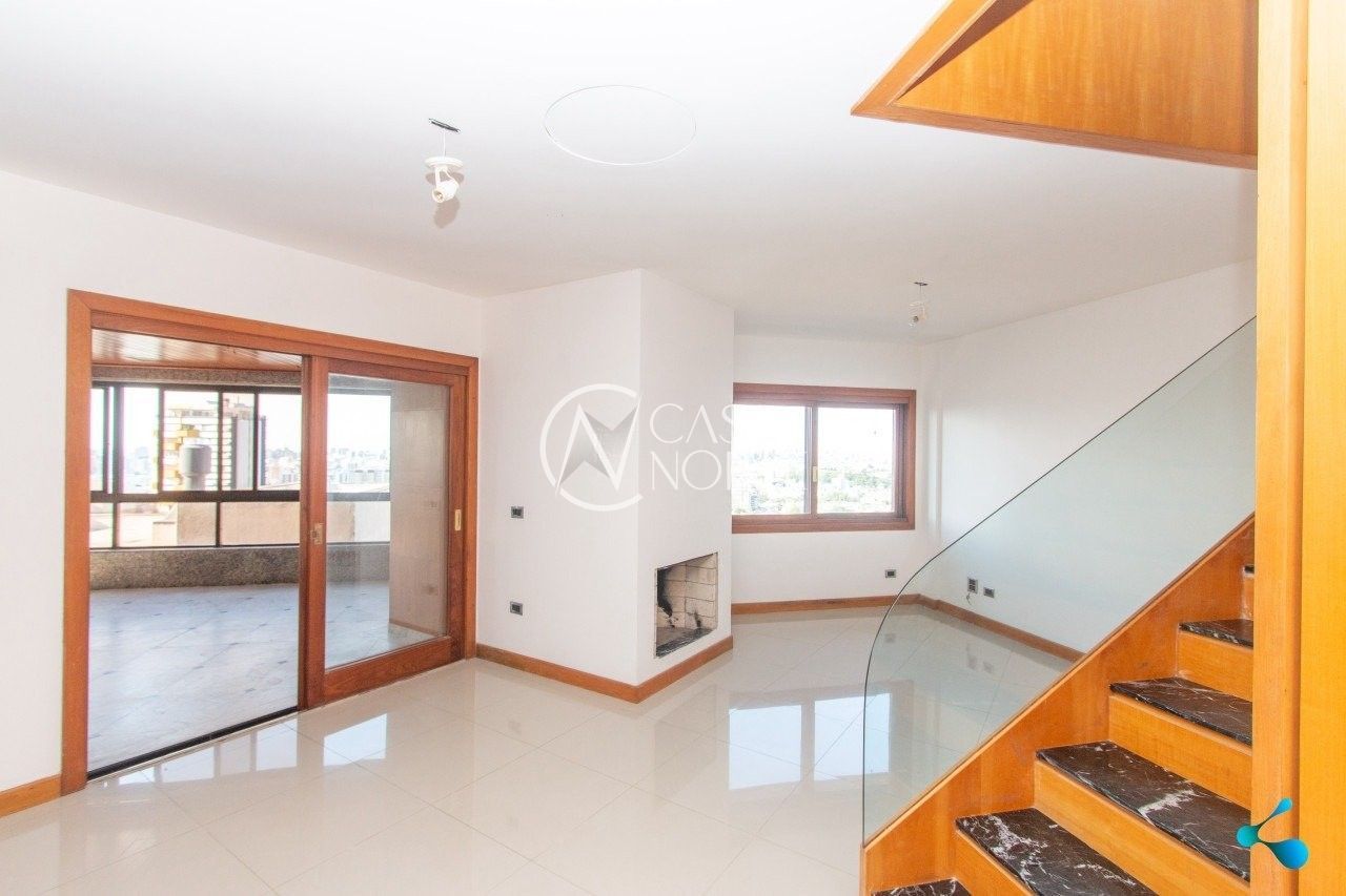 Cobertura à venda com 3 quartos, 471m², 1 suíte, 3 vagas, Rua Cleveland no bairro Santa Tereza em Porto Alegre