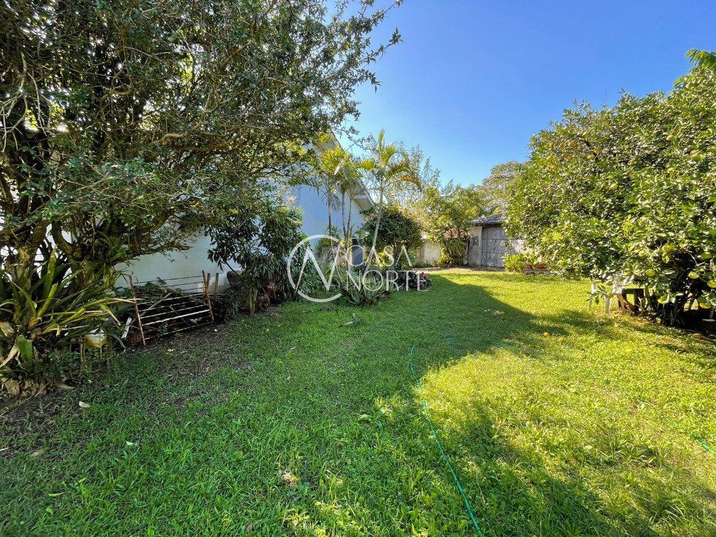 Casa à venda com 3 quartos, 196m², 1 suíte, 6 vagas, Rua Professor Clemente Pinto no bairro Medianeira em Porto Alegre