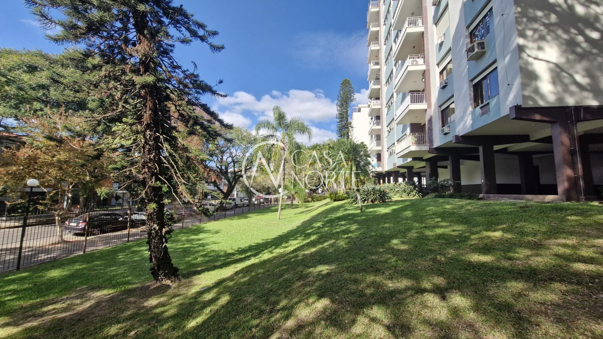 Cobertura à venda com 4 quartos, 252m², 1 suíte, 2 vagas, Avenida Panamericana no bairro Jardim Lindóia em Porto Alegre
