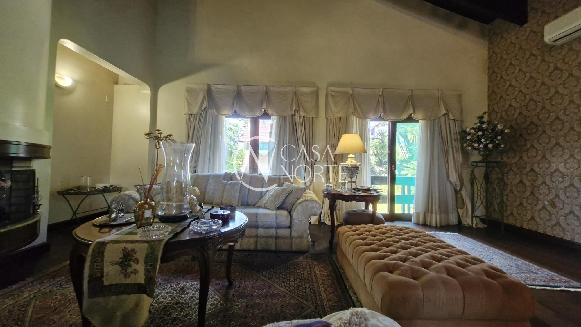 Casa de Condomínio à venda com 3 quartos, 498m², 1 suíte, 6 vagas, Avenida da Cavalhada no bairro Cavalhada em Porto Alegre