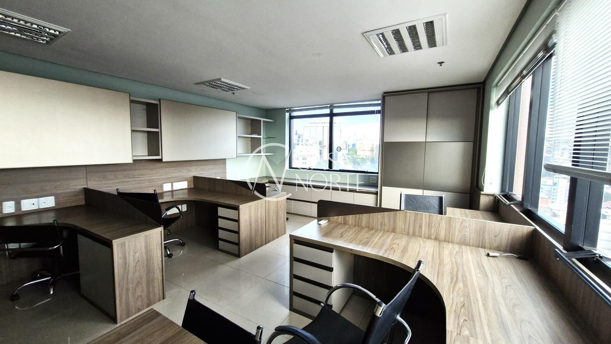 Sala Comercial à venda com 1 quarto, 39m², 1 vaga, Avenida Augusto Meyer no bairro Auxiliadora em Porto Alegre