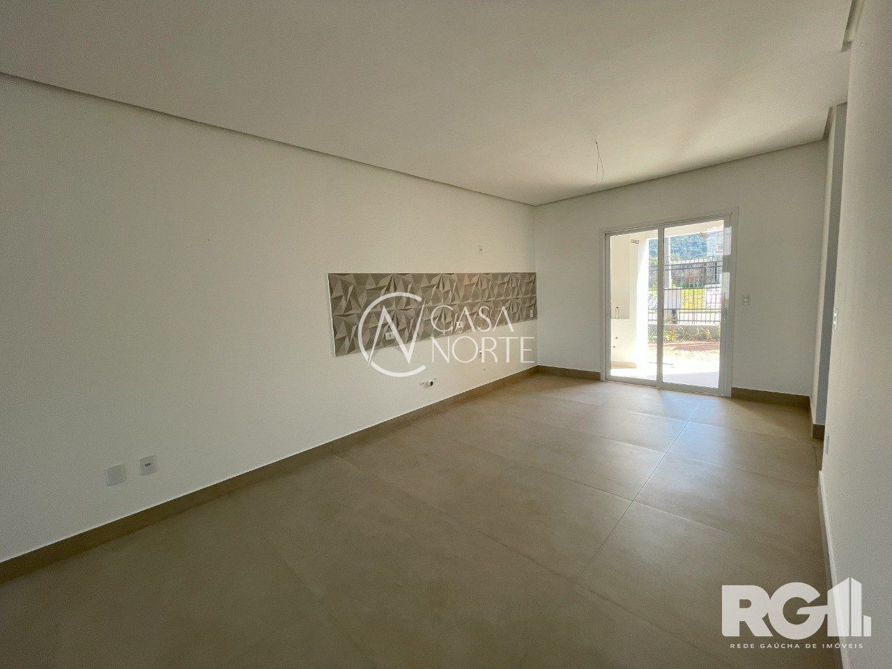 Casa de Condomínio à venda com 3 quartos, 100m², 1 suíte, 2 vagas, Rua Jorge Babot Miranda no bairro Aberta dos Morros em Porto Alegre