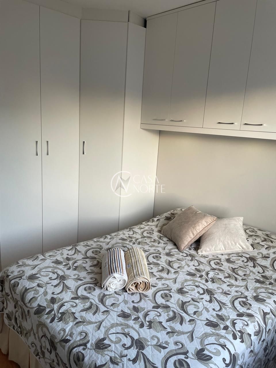 Apartamento à venda com 1 quarto, 40m², Avenida Chicago no bairro Floresta em Porto Alegre