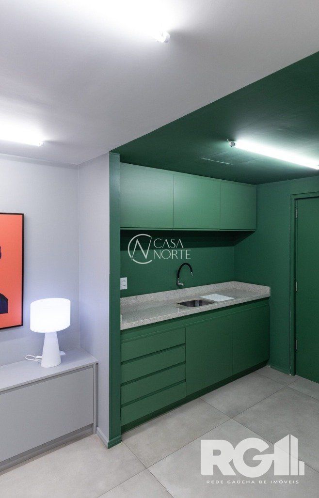 Studio à venda com 1 quarto, 36m², 1 suíte, Rua Duque de Caxias no bairro Centro Histórico em Porto Alegre