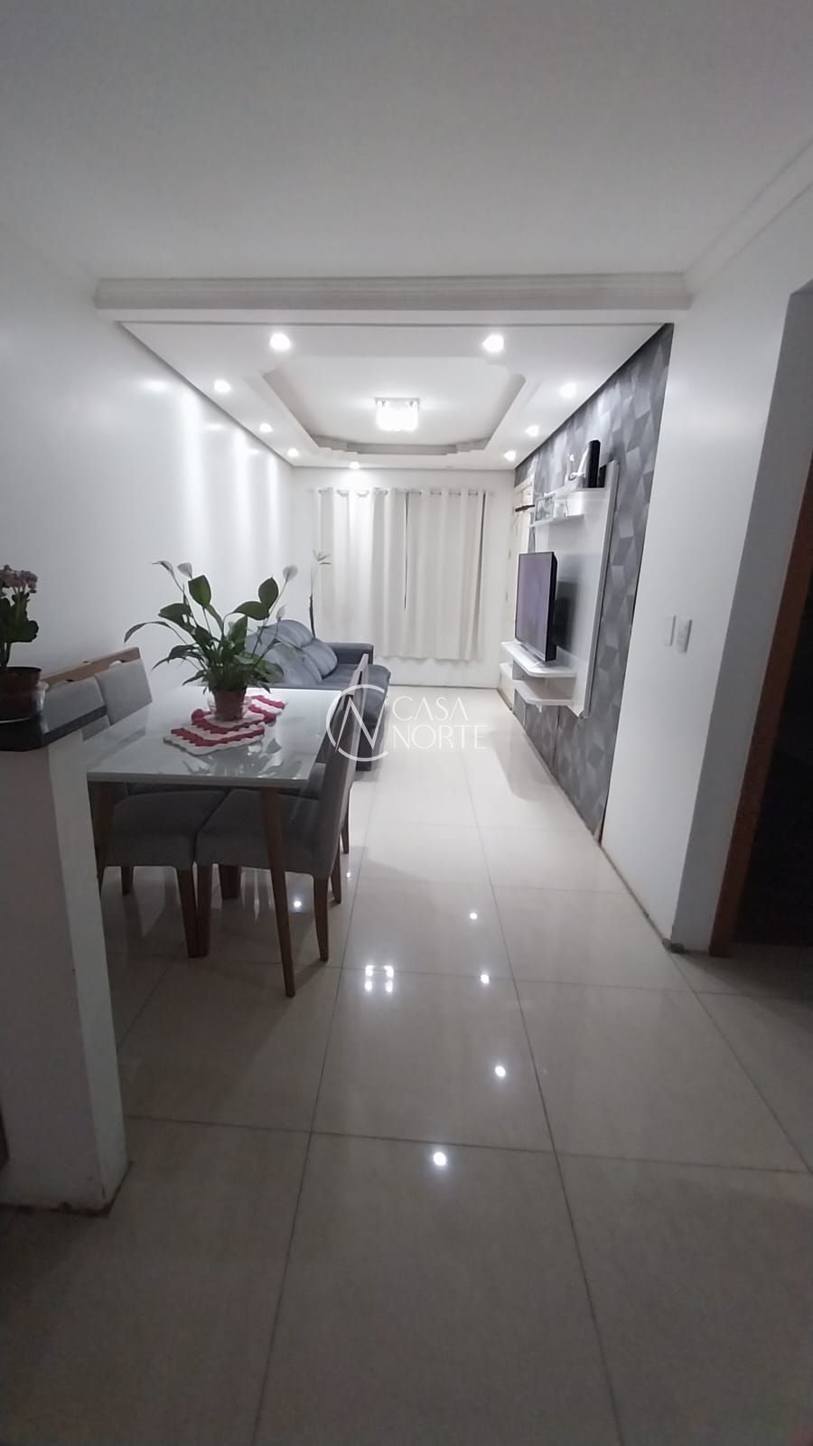 Casa à venda com 2 quartos, 125m², 1 vaga, Rua Padre Ayrton Alvares Bitencourt no bairro Hípica em Porto Alegre