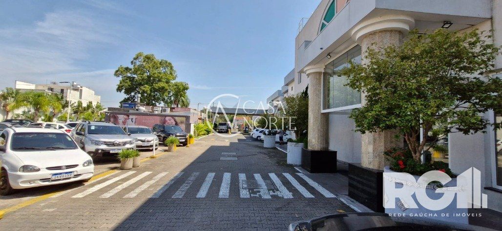 Casa de Condomínio à venda com 3 quartos, 160m², 1 suíte, 2 vagas, Avenida Eduardo Prado no bairro Cavalhada em Porto Alegre