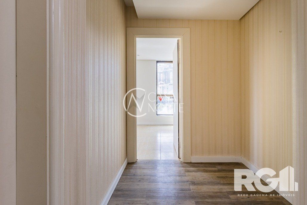 Sala Comercial à venda , 27m², 1 vaga, Avenida Goethe no bairro Rio Branco em Porto Alegre