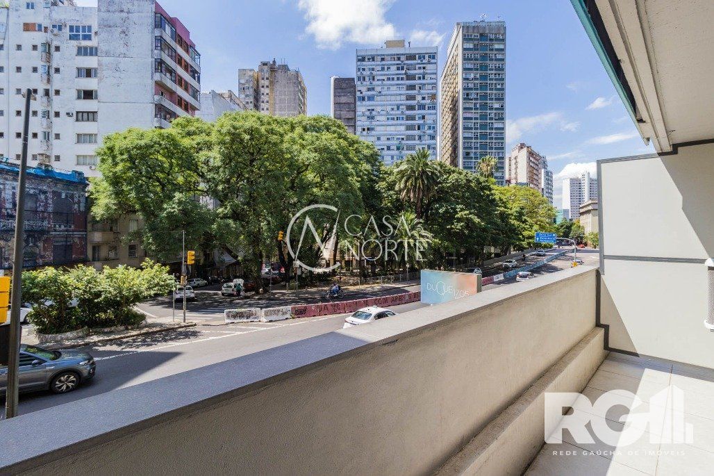 Studio à venda com 1 quarto, 38m², 1 suíte, Rua Duque de Caxias no bairro Centro Histórico em Porto Alegre