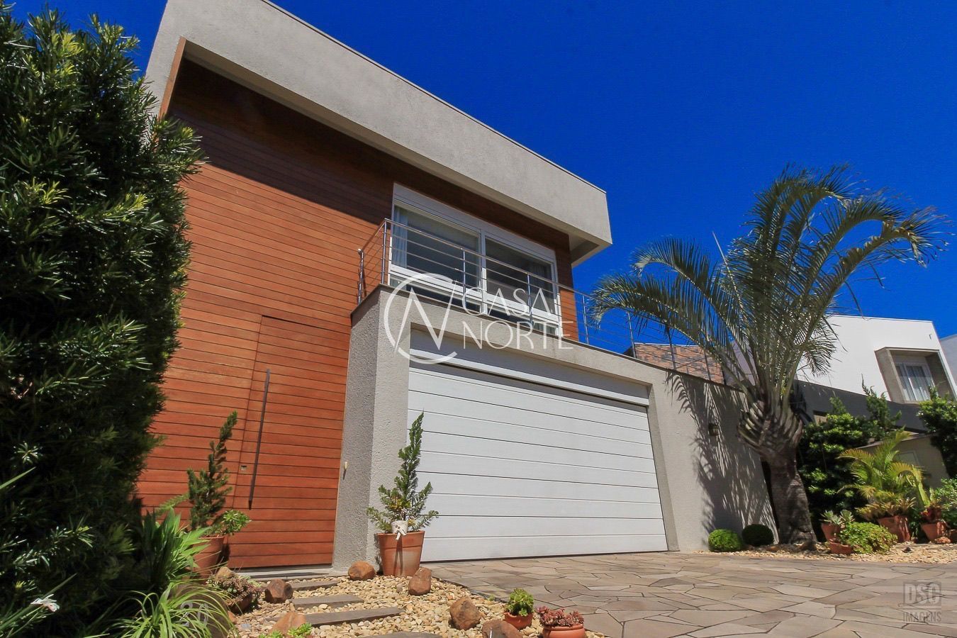 Casa de Condomínio à venda com 4 quartos, 353m², 2 suítes, 2 vagas, Rua Francisco Solano Borges no bairro Hípica em Porto Alegre