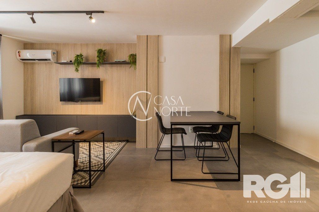 Studio à venda com 1 quarto, 41m², 1 suíte, Rua Duque de Caxias no bairro Centro Histórico em Porto Alegre