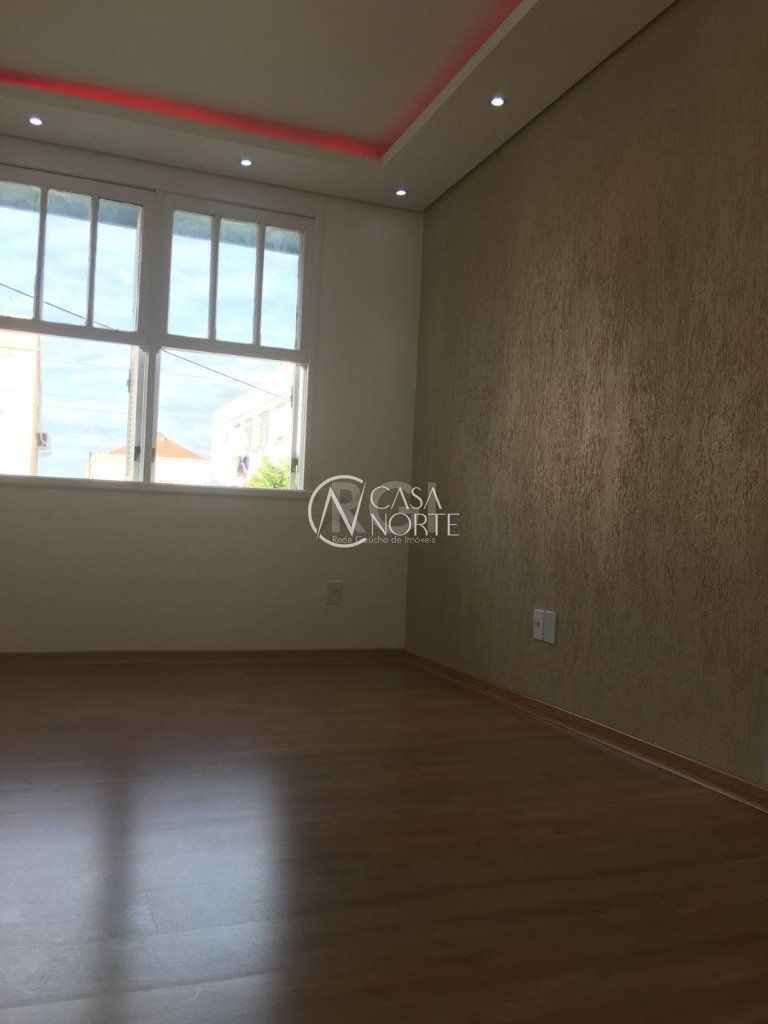 Apartamento à venda com 3 quartos, 77m², 1 vaga, Rua Lasar Segall no bairro São Sebastião em Porto Alegre