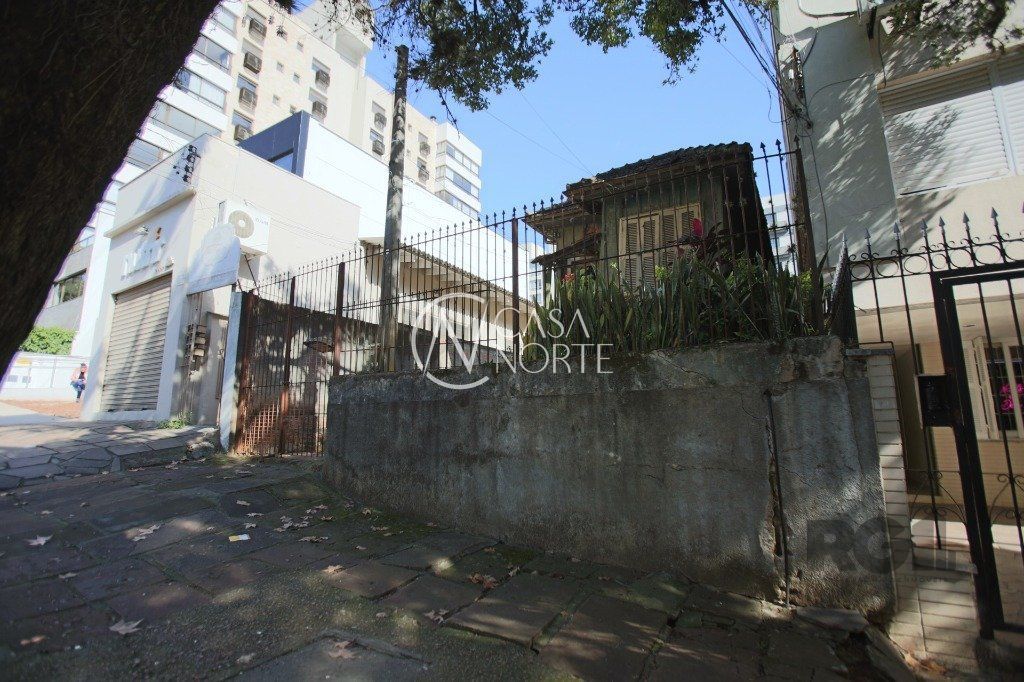 Terreno à venda  com 326m², Avenida Mariland no bairro São João em Porto Alegre