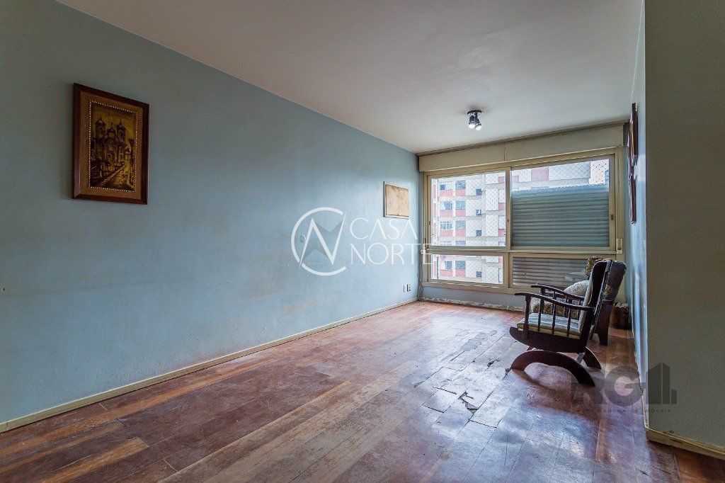 Apartamento à venda com 3 quartos, 110m², 1 suíte, 1 vaga, Avenida Cristóvão Colombo no bairro Floresta em Porto Alegre