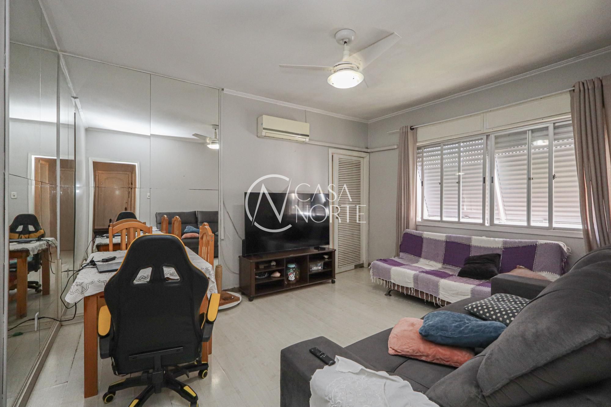 Apartamento à venda com 2 quartos, 6730m², Rua Portugal no bairro São João em Porto Alegre