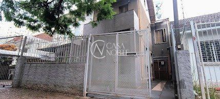 Casa à venda com 3 quartos, 178m², 1 vaga, Rua Emancipação no bairro Floresta em Porto Alegre