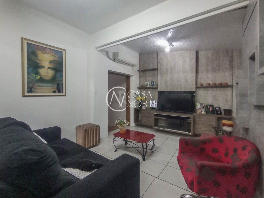 Sobrado à venda com 3 quartos, 180m², 1 suíte, 2 vagas, Rua Conselheiro Travassos no bairro São Geraldo em Porto Alegre