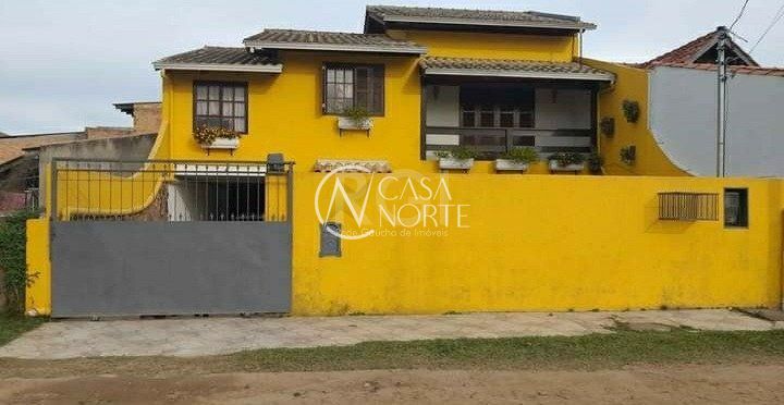 Casa à venda com 2 quartos, 200m², 2 suítes, 2 vagas, Rua das Azaleias no bairro Ponta Grossa em Porto Alegre