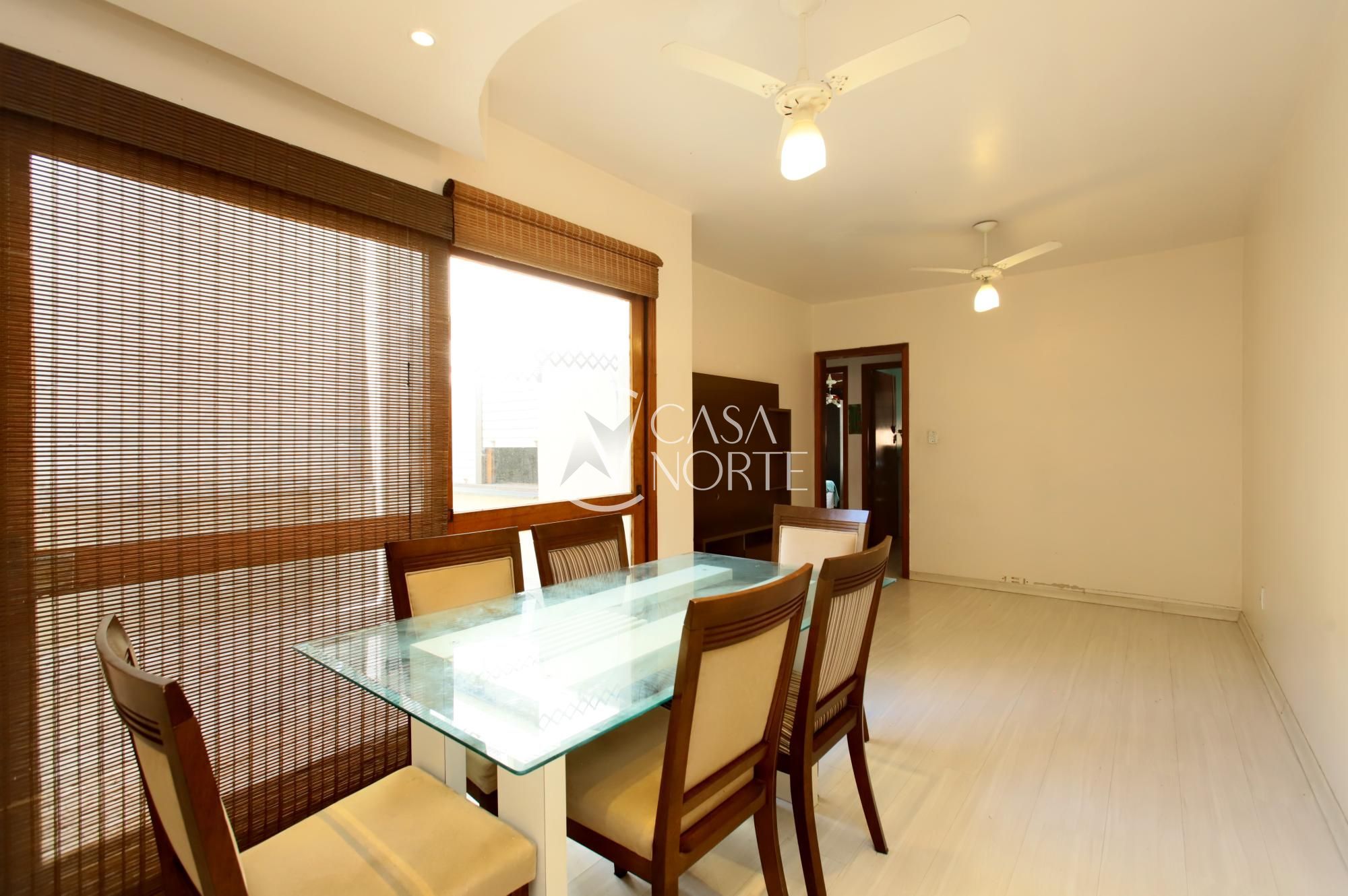 Apartamento Garden à venda com 3 quartos, 84m², 1 suíte, 1 vaga, Avenida Coronel Lucas de Oliveira no bairro Auxiliadora em Porto Alegre