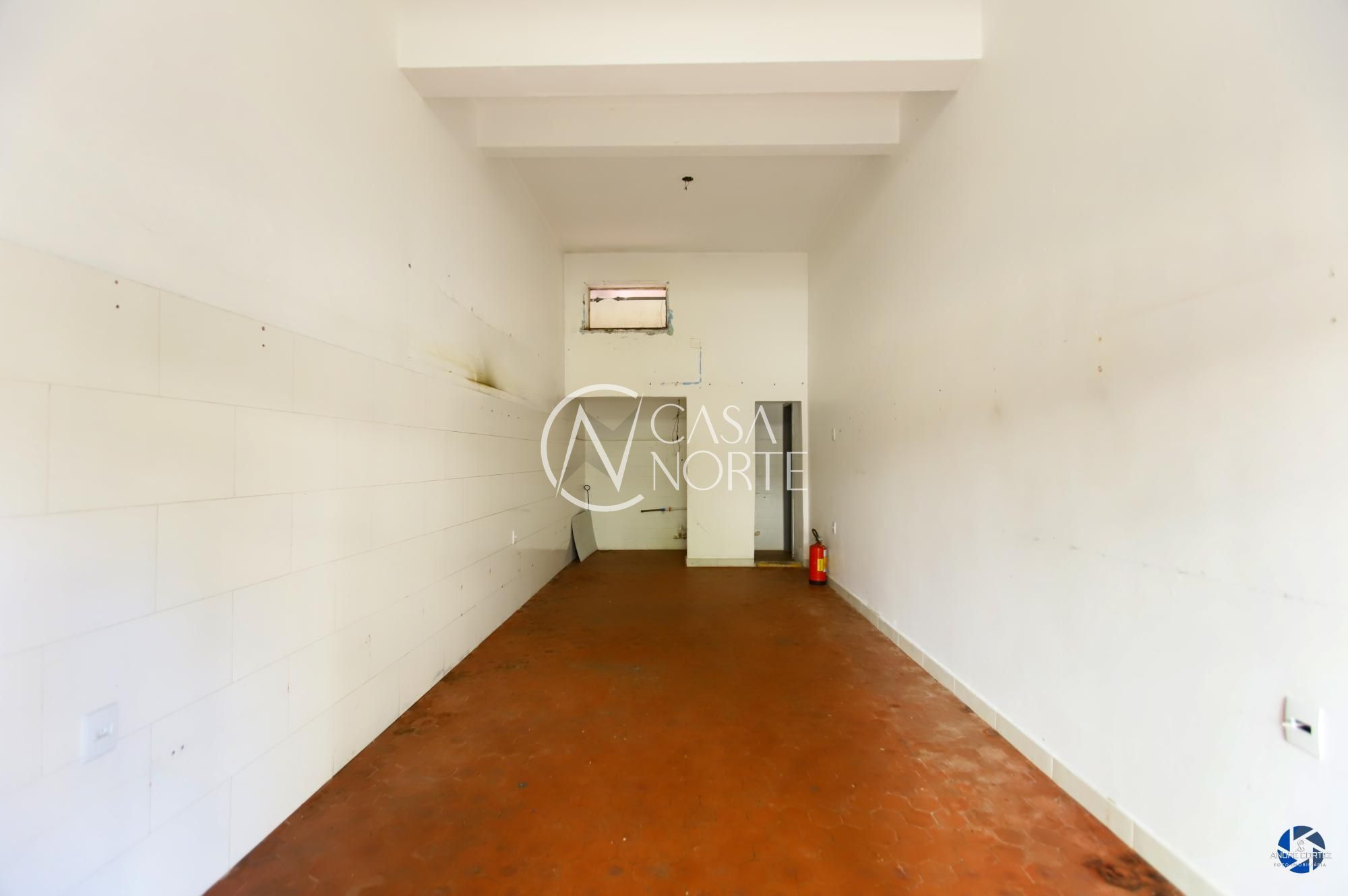 Loja à venda com 1 quarto, 33m², Avenida Taquara no bairro Petrópolis em Porto Alegre