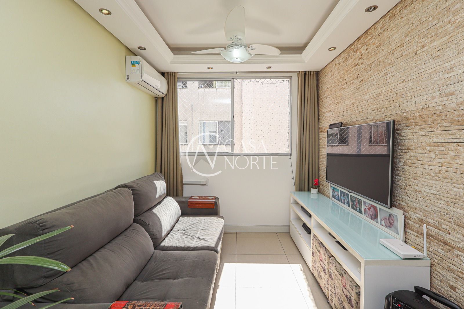 Apartamento à venda com 2 quartos, 48m², 1 vaga, Rua Tenente Ary Tarrago no bairro Jardim Itu em Porto Alegre