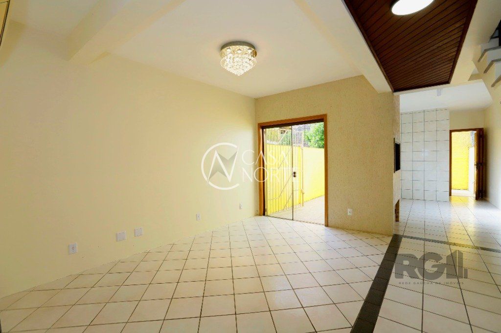 Casa à venda com 3 quartos, 163m², 1 suíte, 1 vaga, Rua Abdo Jorge Curi no bairro Parque Santa Fé em Porto Alegre