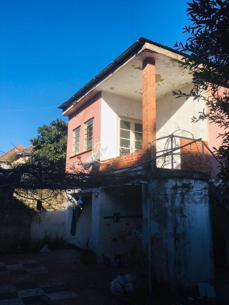 Casa à venda com 4 quartos, 160m², 4 vagas, Avenida Chicago no bairro Floresta em Porto Alegre