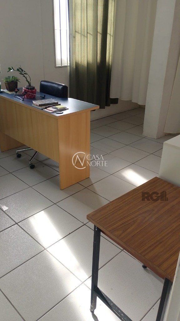 Prédio Comercial à venda , 600m², Rua Joaquim Silveira no bairro São Sebastião em Porto Alegre