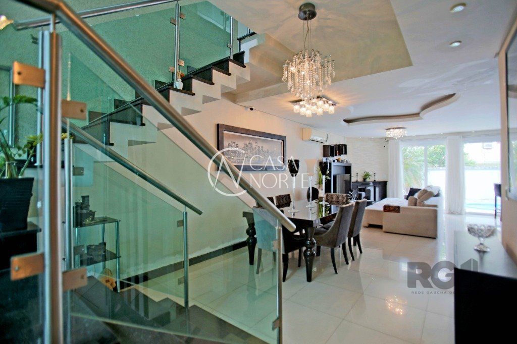 Casa à venda com 3 quartos, 300m², 1 suíte, 4 vagas, Avenida Ecoville no bairro Sarandi em Porto Alegre