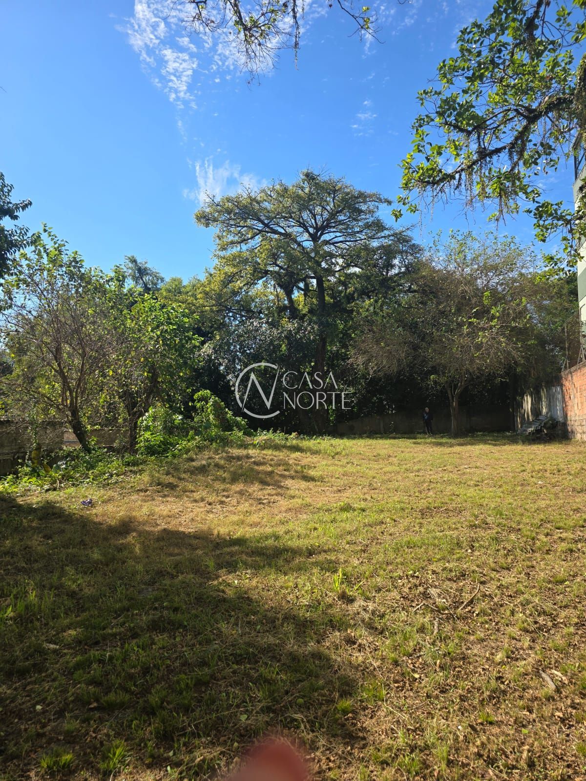 Terreno à venda  com 1440m², Rua Doutor Campos Velho no bairro Cristal em Porto Alegre