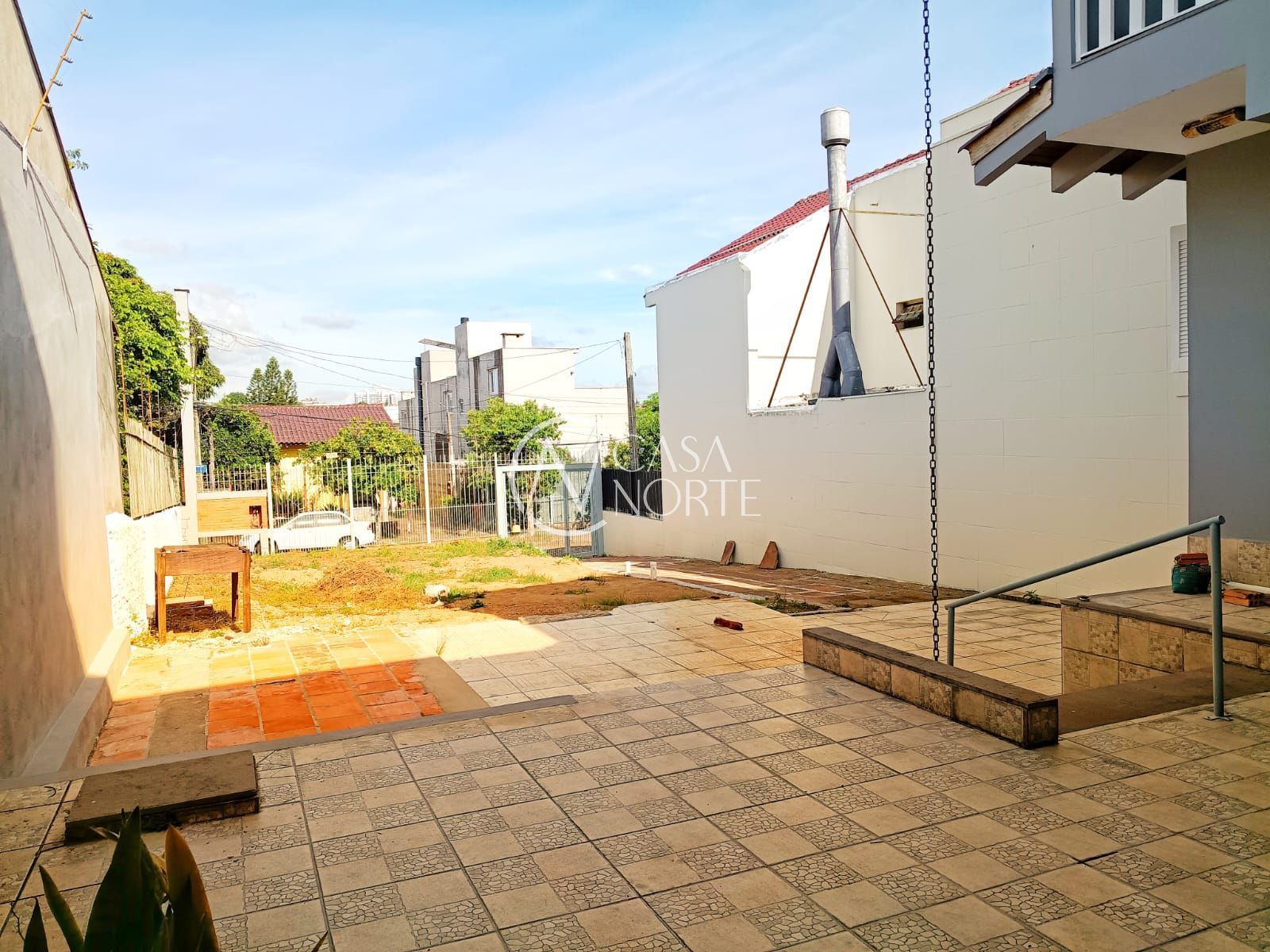 Casa à venda com 3 quartos, 134m², 2 suítes, 3 vagas, Rua Cristo Rei no bairro Jardim Sabará em Porto Alegre