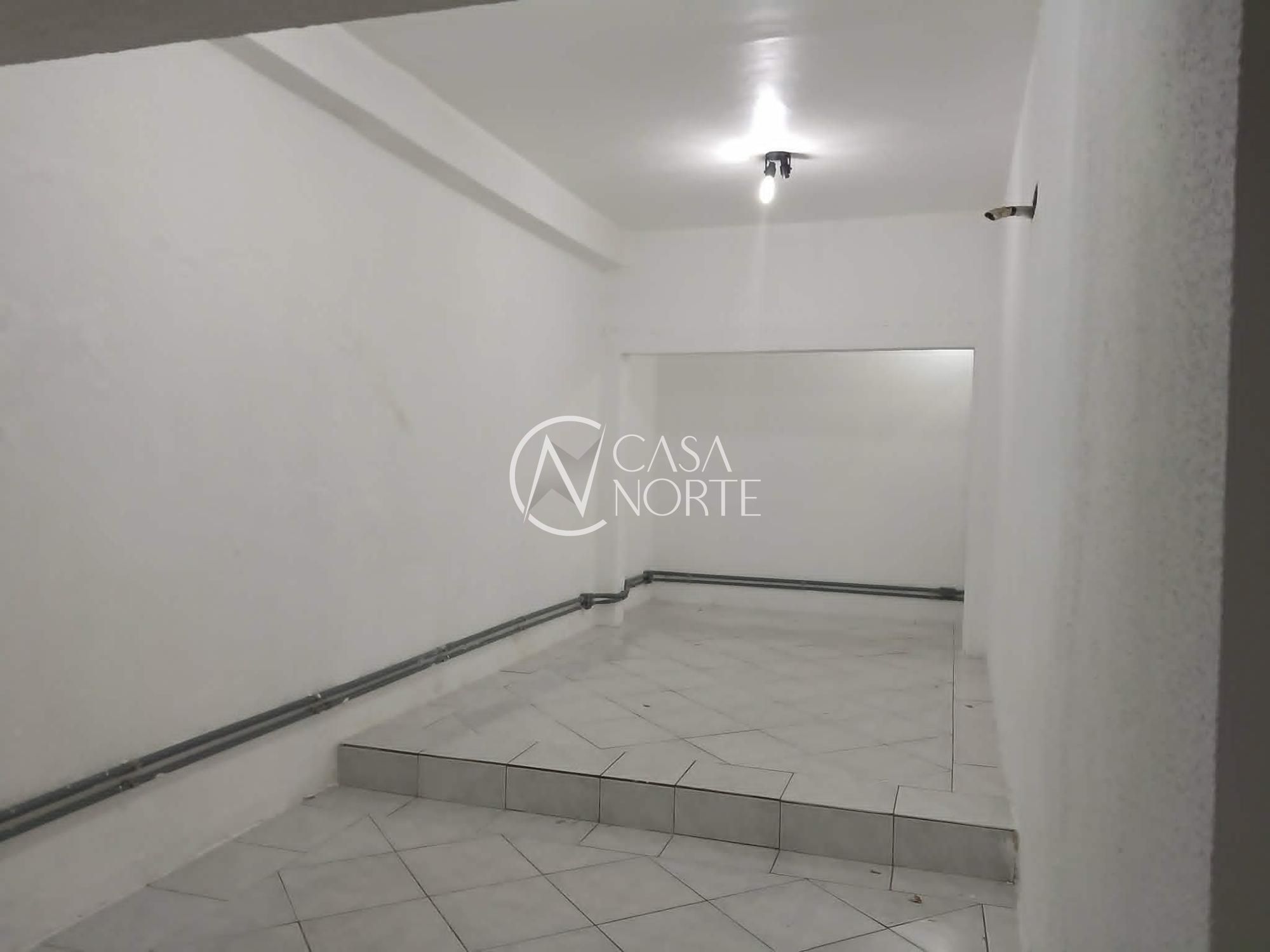 Casa Comercial à venda com 6 quartos, 290m², 2 vagas, Rua Olinda no bairro Floresta em Porto Alegre