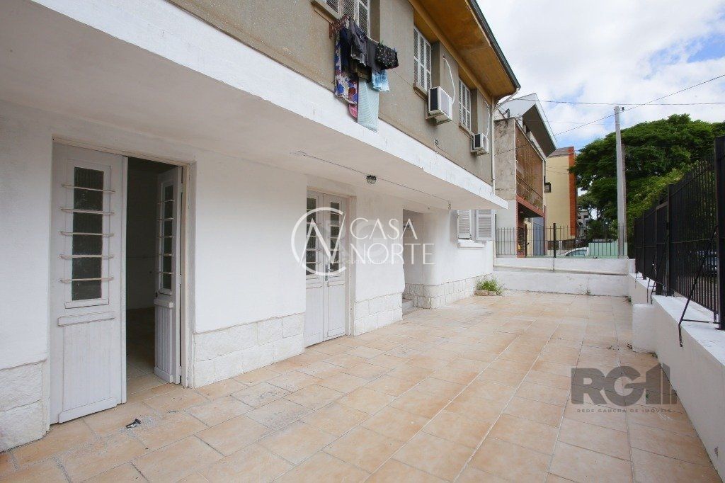 Prédio Comercial à venda , 200m², Rua Ernesto da Fontoura no bairro São Geraldo em Porto Alegre