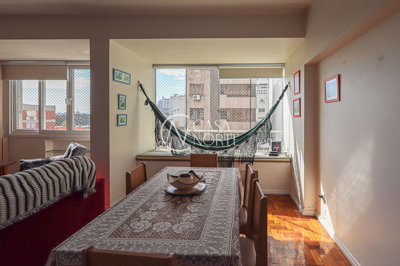 Apartamento à venda com 3 quartos, 121m², 1 suíte, Avenida Independência no bairro Moinhos de Vento em Porto Alegre