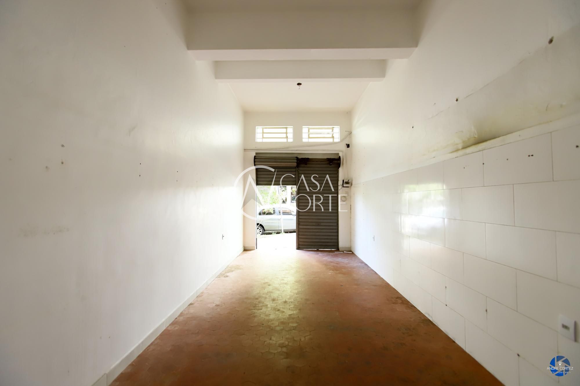 Loja à venda com 1 quarto, 33m², Avenida Taquara no bairro Petrópolis em Porto Alegre