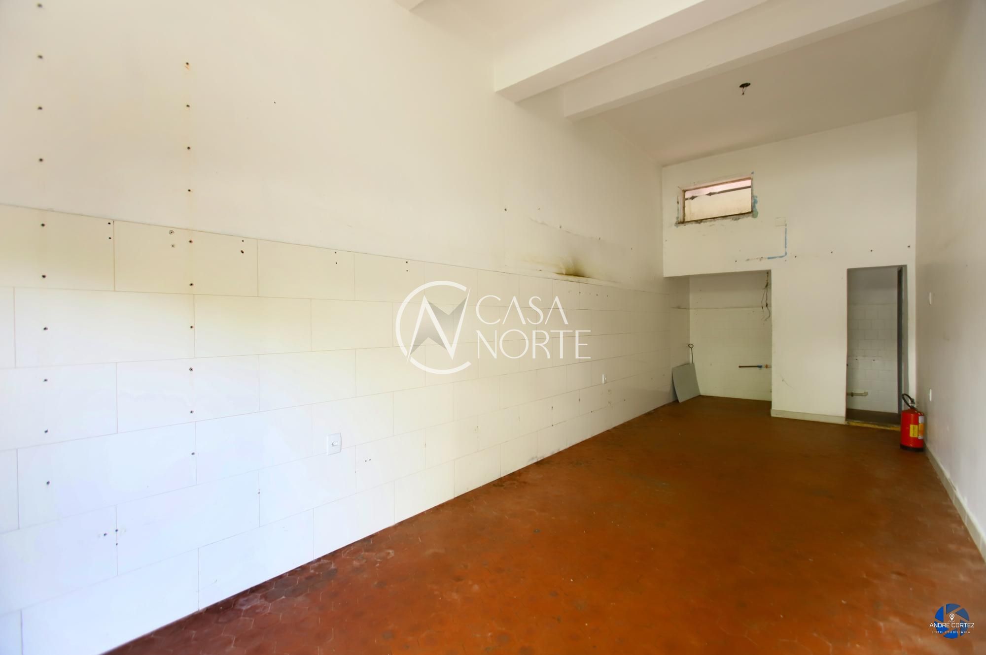 Loja à venda com 1 quarto, 33m², Avenida Taquara no bairro Petrópolis em Porto Alegre