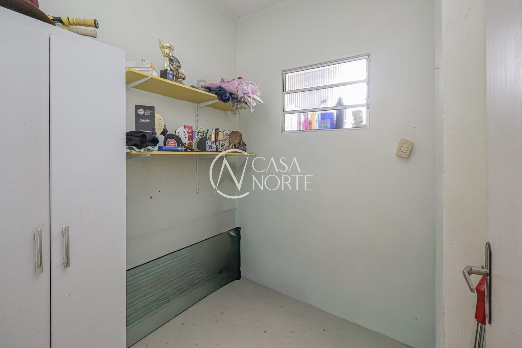 Apartamento à venda com 2 quartos, 6730m², Rua Portugal no bairro São João em Porto Alegre