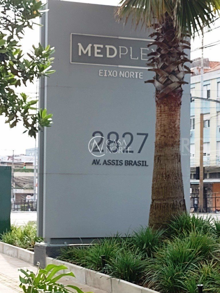 Conjunto Comercial à venda com 1 quarto, 38m², Avenida Assis Brasil no bairro Cristo Redentor em Porto Alegre