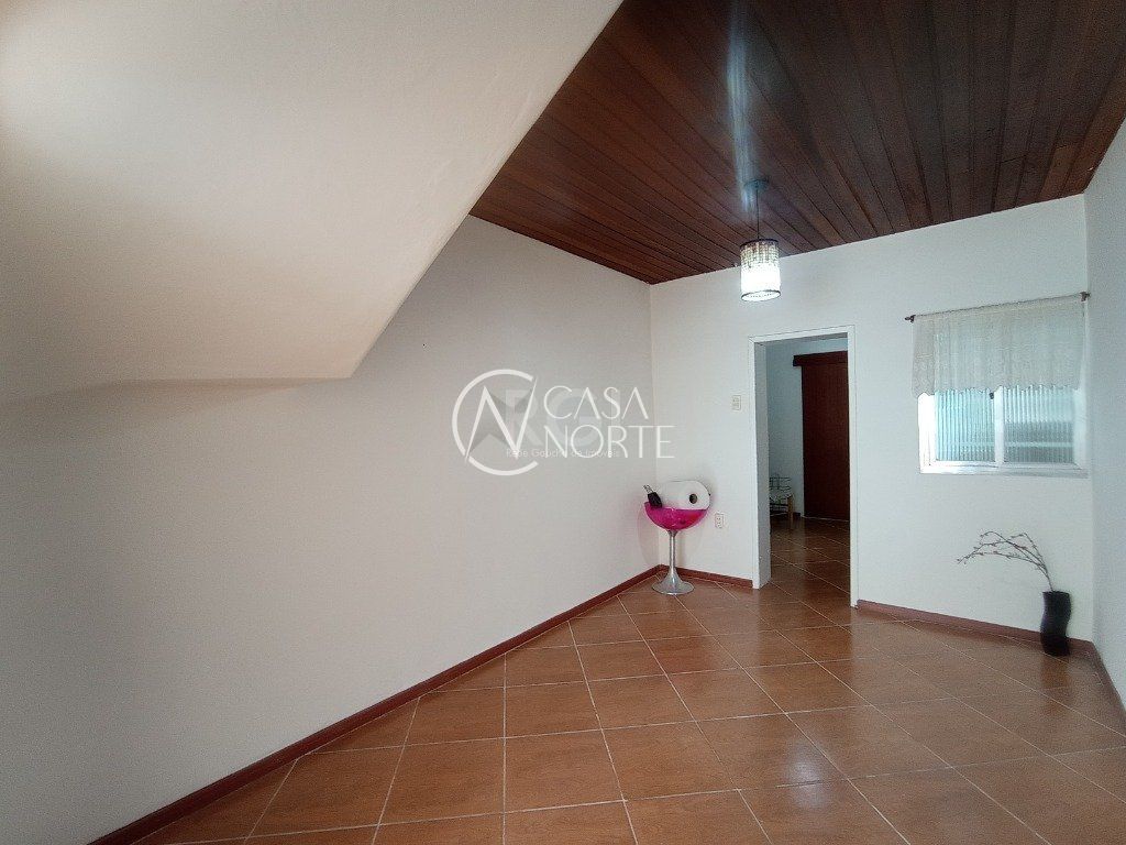 Apartamento à venda com 2 quartos, 75m², Avenida Guido Mondin no bairro São Geraldo em Porto Alegre