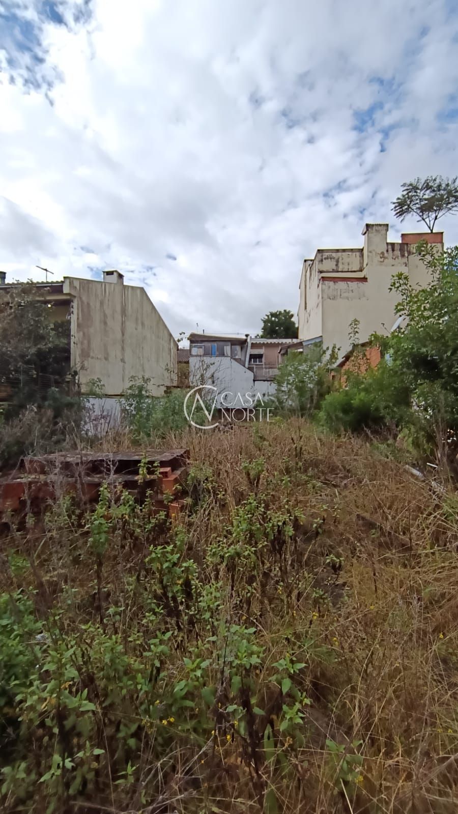 Terreno à venda  com 305m², Rua Francelício Porto no bairro Jardim Sabará em Porto Alegre