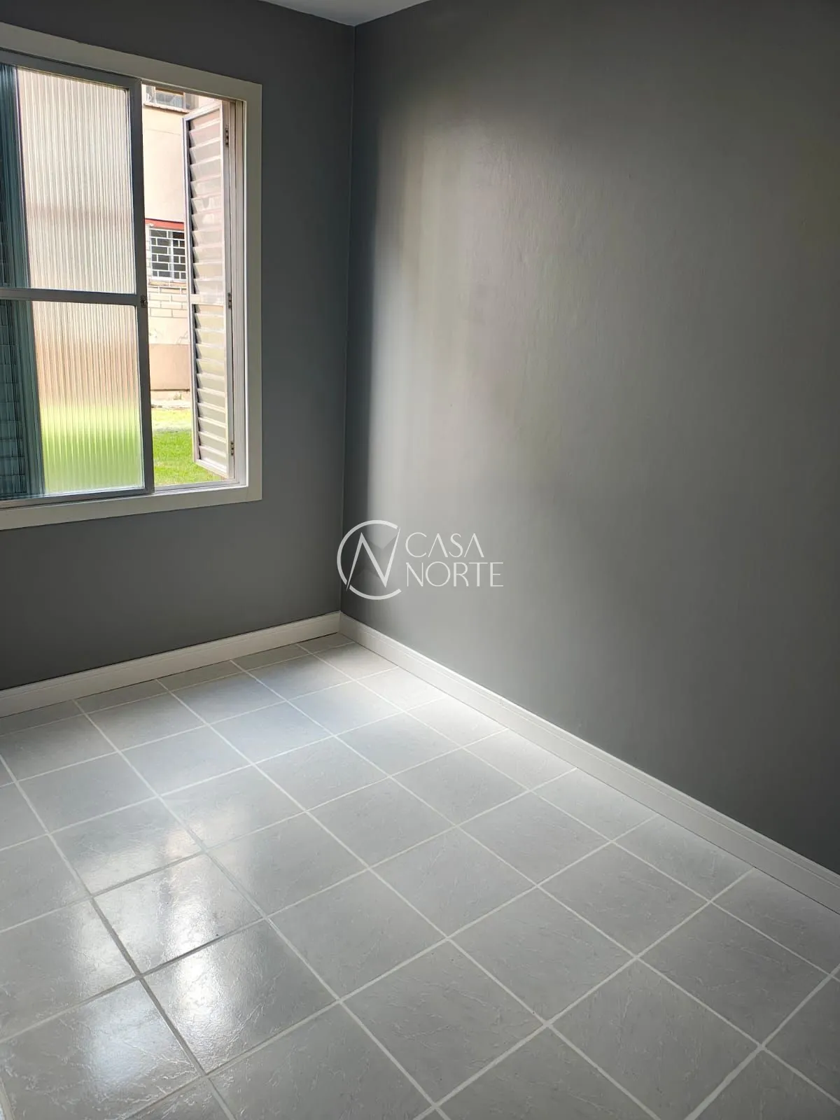 Apartamento à venda com 1 quarto, 33m², 1 vaga, Rua Gomes de Freitas no bairro Jardim Itu em Porto Alegre