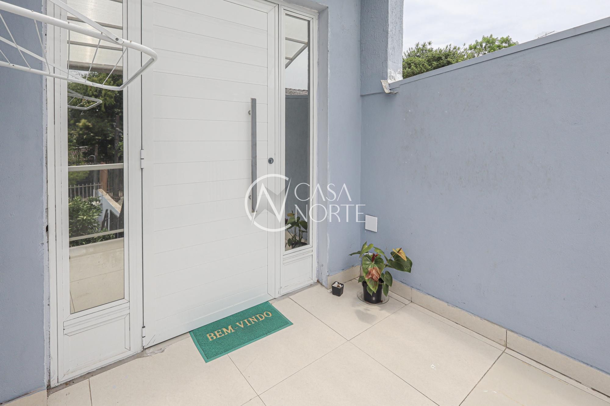 Casa à venda com 4 quartos, 277m², 2 suítes, 3 vagas, Rua Noel Rosa no bairro Jardim Sabará em Porto Alegre