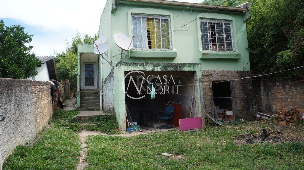 Casa à venda com 3 quartos, 280m², 3 vagas, Beco do David no bairro Lomba do Pinheiro em Porto Alegre